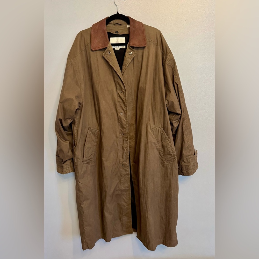 Vintage Men’s London Fog lined Trench Coat with Suede Collar Size M 40 Long